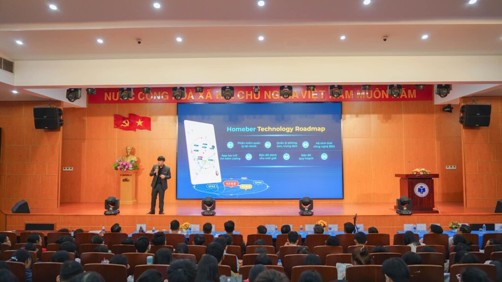 Kay Nguyễn Thanh Luận tại Đại học Công thương TpHCM