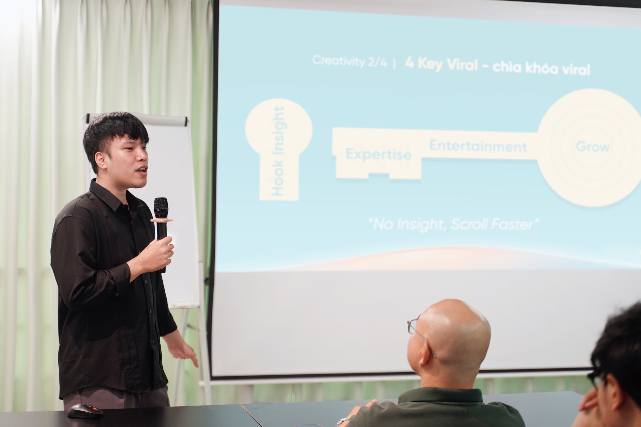 Cos Agency - Kay Nguyễn Thanh Luận