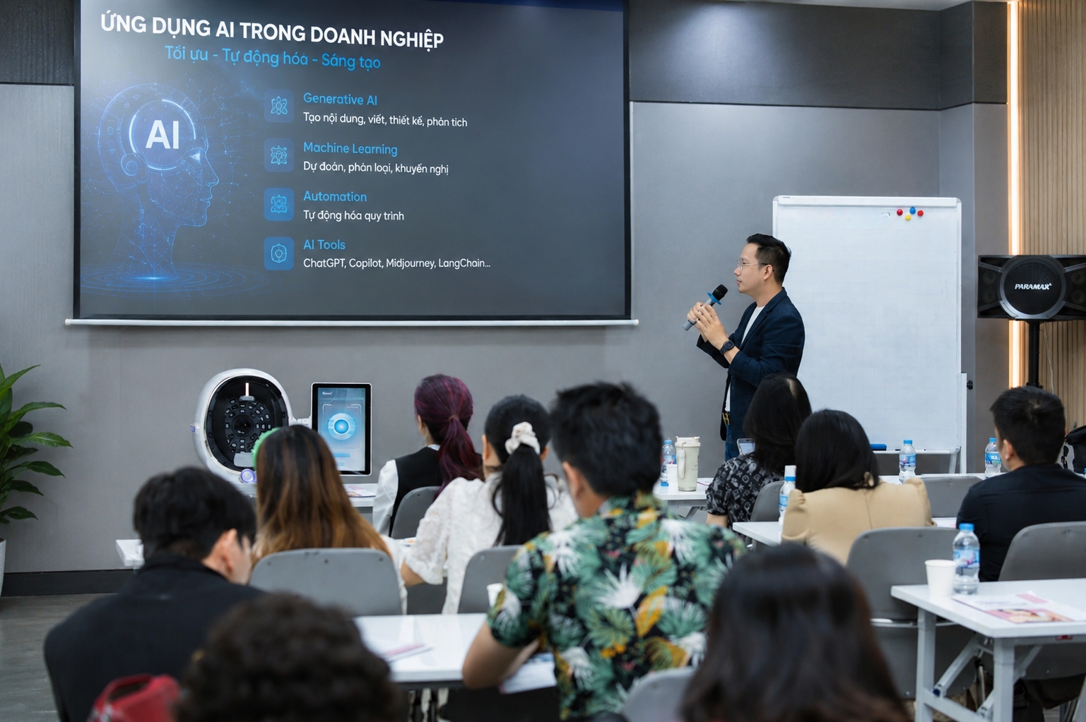 Nguyễn Văn Sự AI tại 1 buổi đào tạo